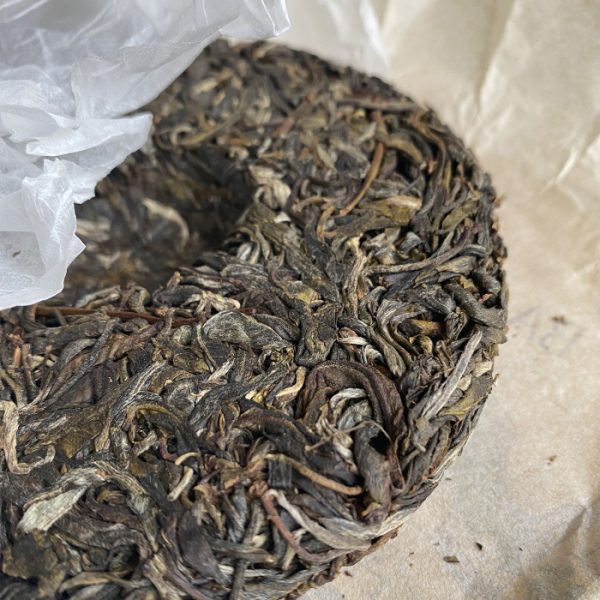 2022 Ba Nuo Ancient Tree Raw Pu Erh Tea Cake 200g - Image 4