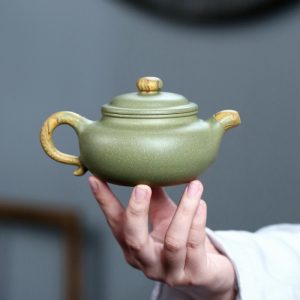 Dou Qing Clay Fang Gu Yixing Teapot, Clay Kneading Technique, Pan Ye 270ml