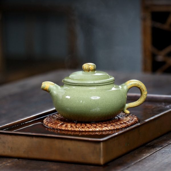 Dou Qing Clay Fang Gu Yixing Teapot, Clay Kneading Technique, Pan Ye 270ml - Image 4