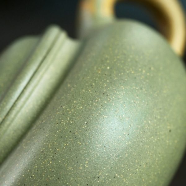 Dou Qing Clay Fang Gu Yixing Teapot, Clay Kneading Technique, Pan Ye 270ml - Image 2