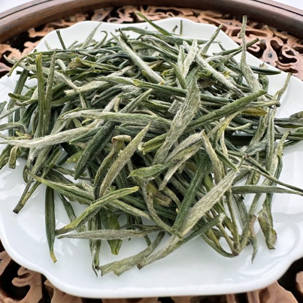 Mingqian Huangshan Maofeng - Yellow Mountain Green Tea - Image 3