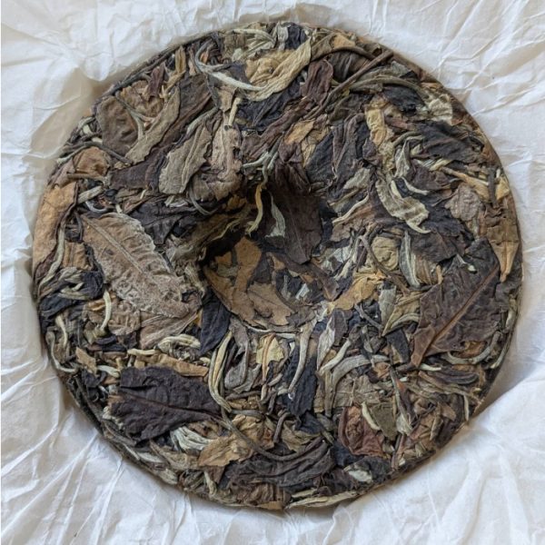 2024 Moon Garden White Tea Cake 200g - Image 3