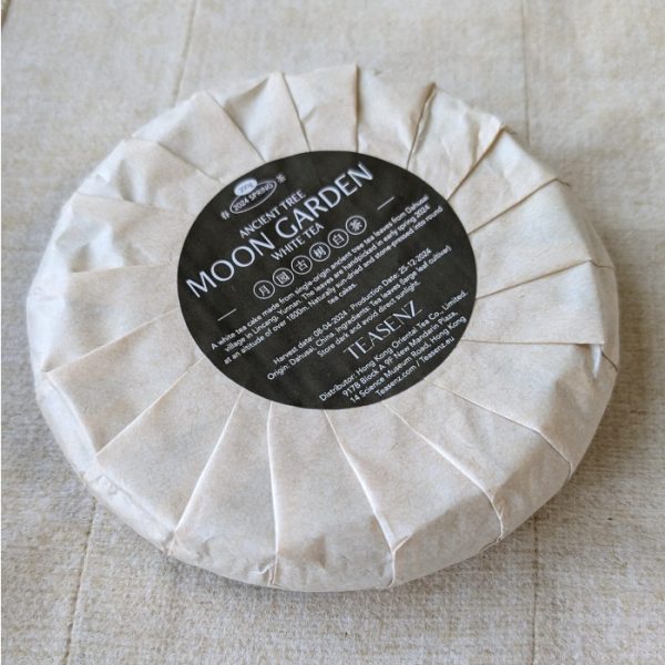 2024 Moon Garden White Tea Cake 200g - Image 4