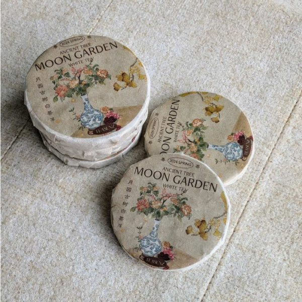 2024 Moon Garden White Tea, Mini Cakes 7g