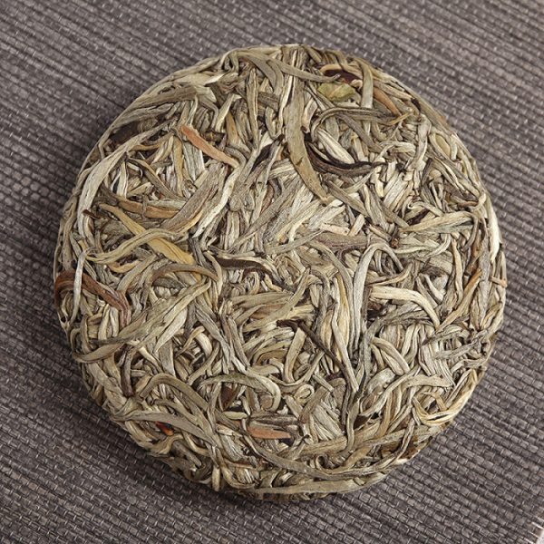 2025 Silver Needle White Tea Cake - Bai Hao Yin Zhen 100g - Image 3