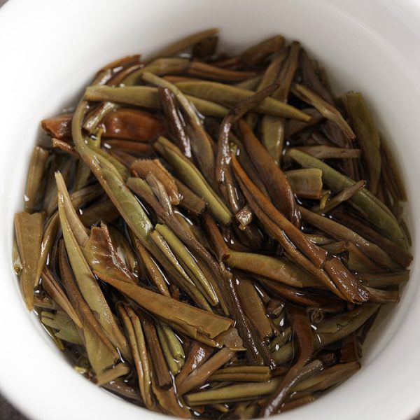 2025 Silver Needle White Tea Cake - Bai Hao Yin Zhen 100g - Image 5