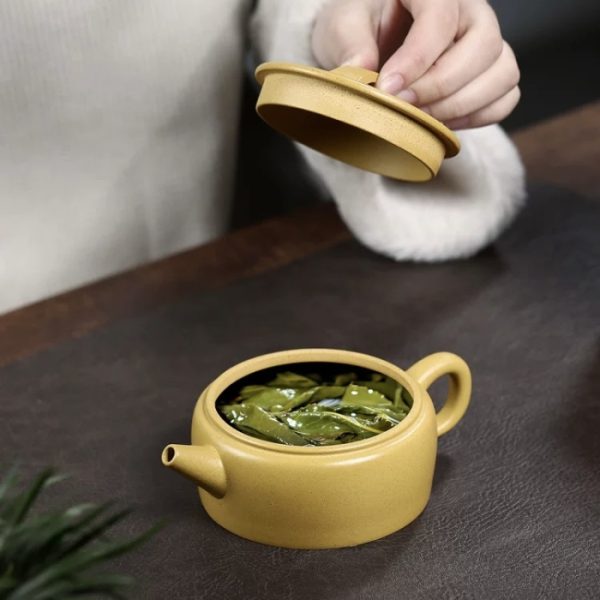 Yellow Duan Ni Hanwa Yixing Teapot by Yaowen Xu 170ml - Image 3