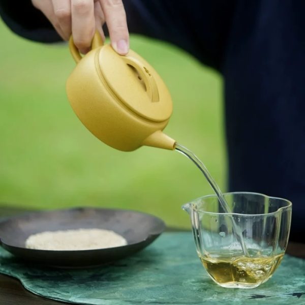 Yellow Duan Ni Hanwa Yixing Teapot by Yaowen Xu 170ml - Image 2