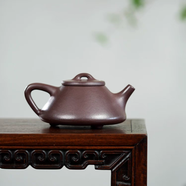 Purple Clay, Ziye Shipiao Yixing Teapot with Phoenix Painting 230ml - Image 5