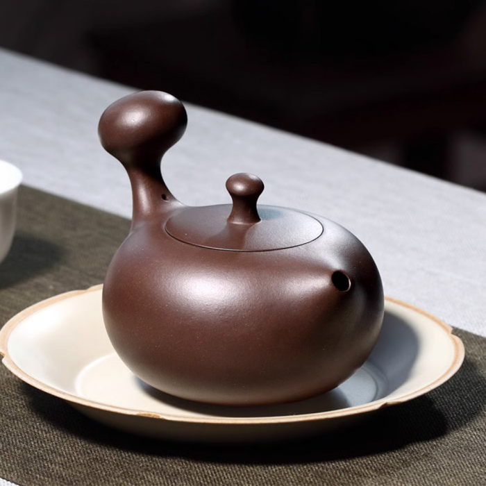 Yixing Purple Clay 'Spirit Moon' Xishi Kyusu Teapot 210ml - Image 2