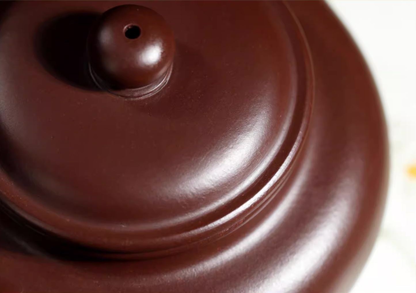 Yixing Clay Tea Set: Fang Gu Hu Teapot + 2 Cups, Purple Zhu Ni Clay 190ml - Image 10