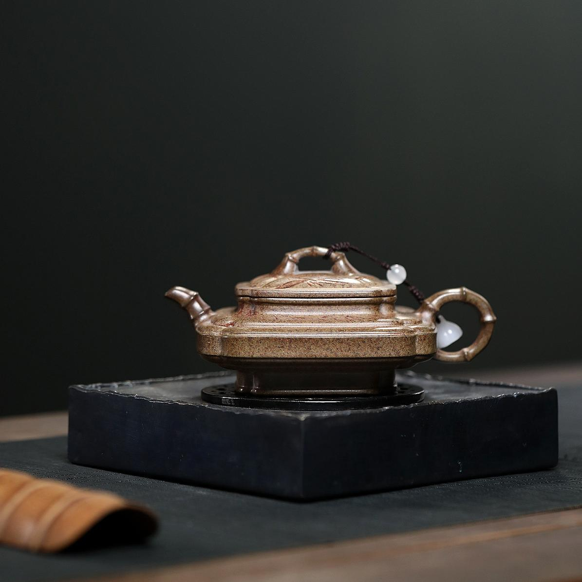 Square Xu Bian Yixing Teapot: Chen Xiang Clay & Bamboo Design 200ml